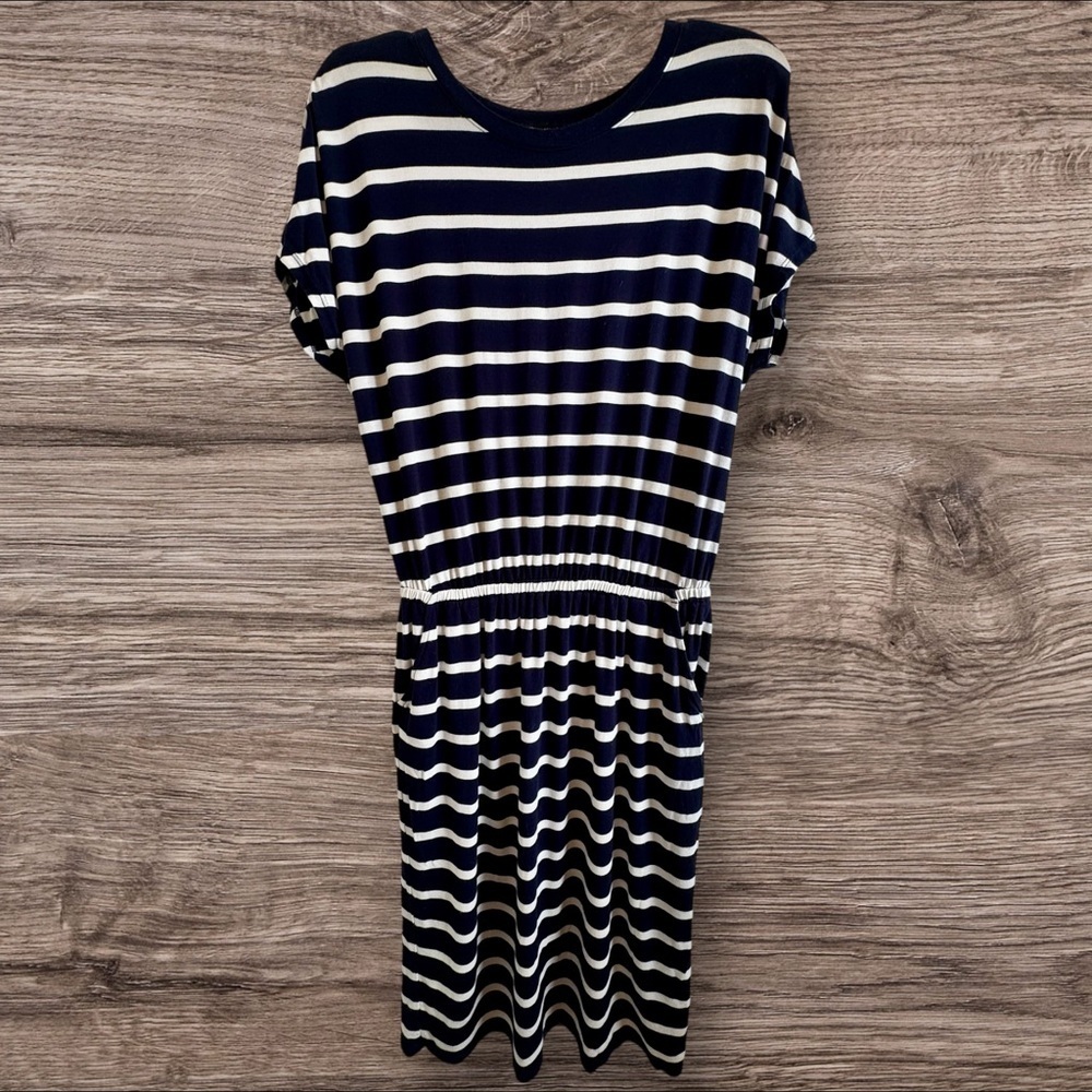 Banana Republic Petite Navy & White Striped Midi Dress
Size: Small Petite (SP) - Picture 1 of 5
